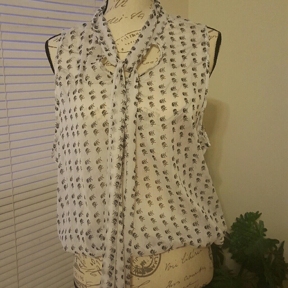 Skeleton blouse